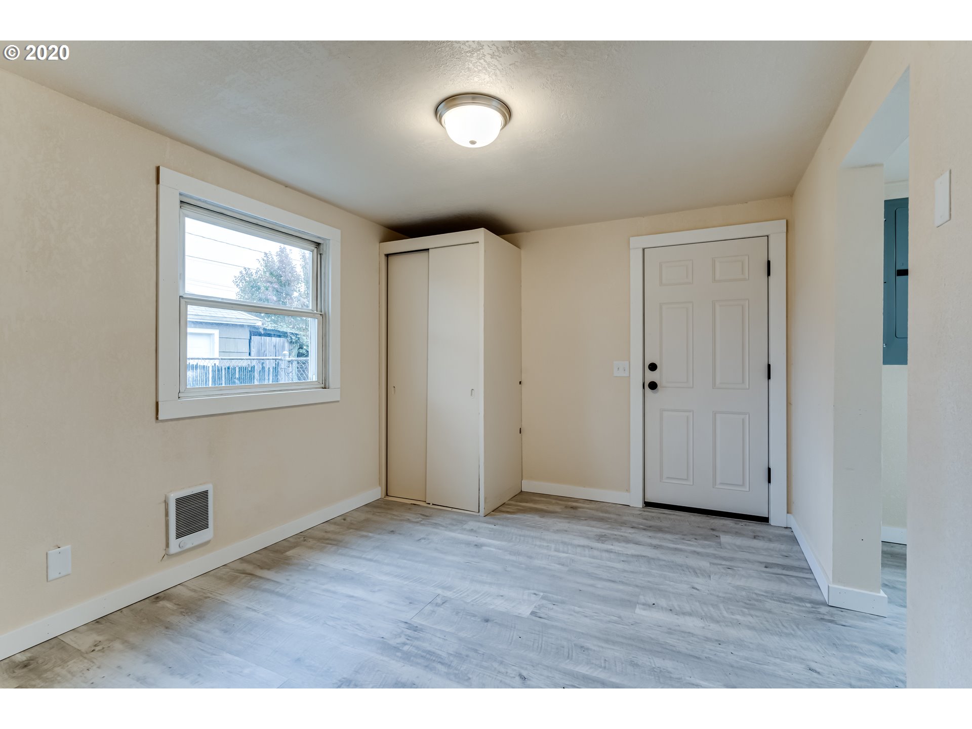 2270 D Street Springfield, OR 97477 - Photo 13 of 23