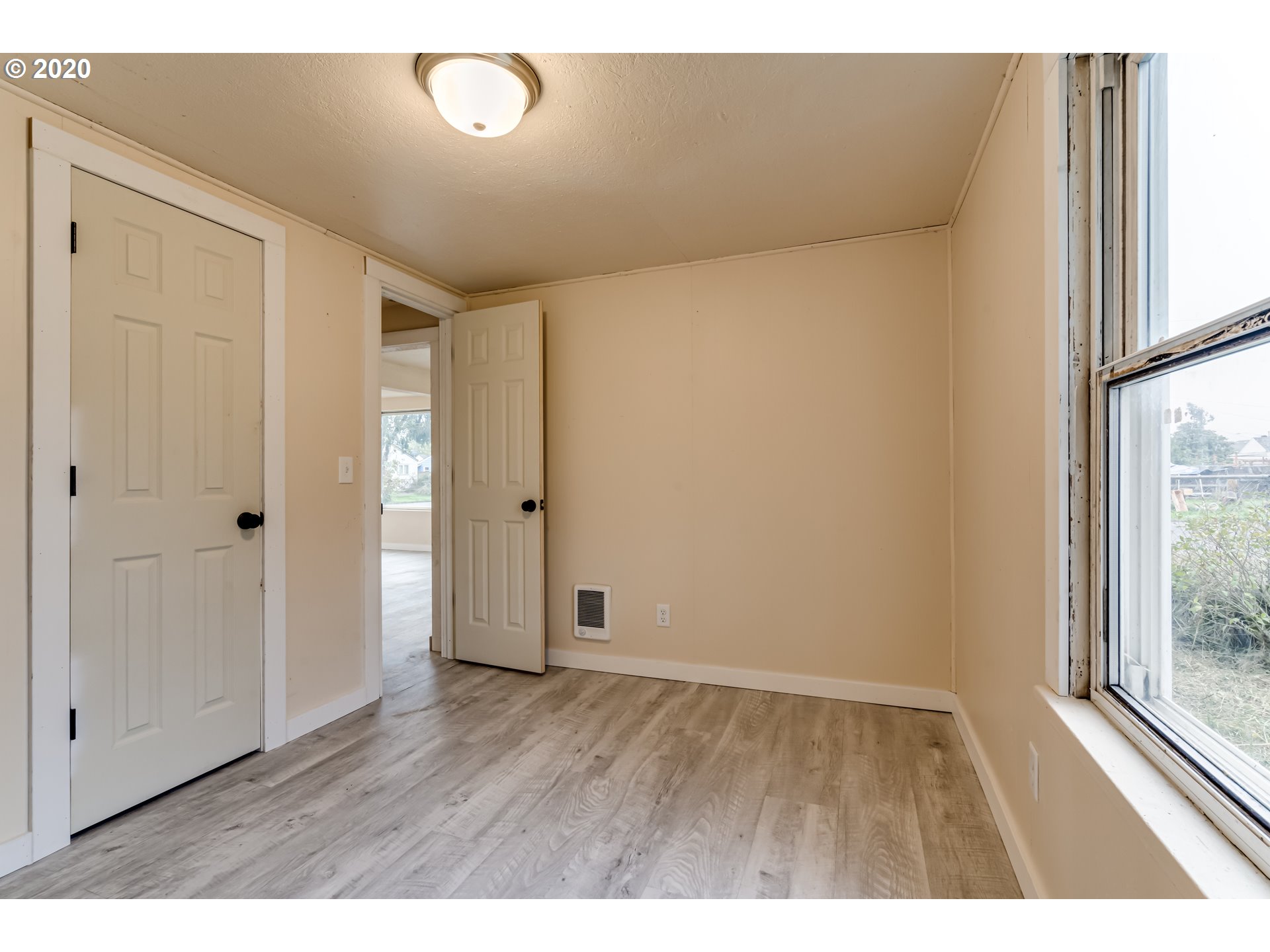 2270 D Street Springfield, OR 97477 - Photo 17 of 23