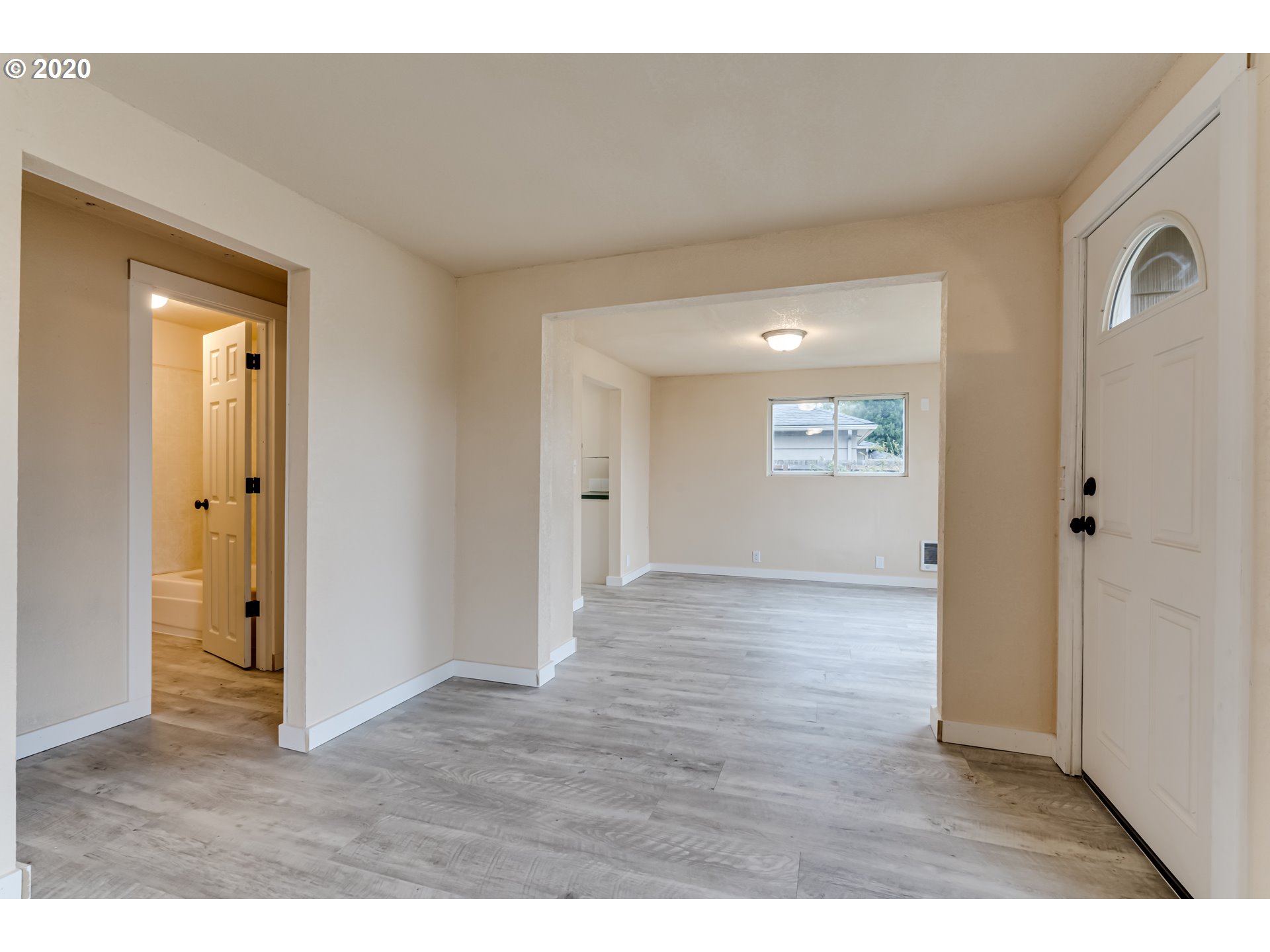 2270 D Street Springfield, OR 97477 - Photo 4 of 23