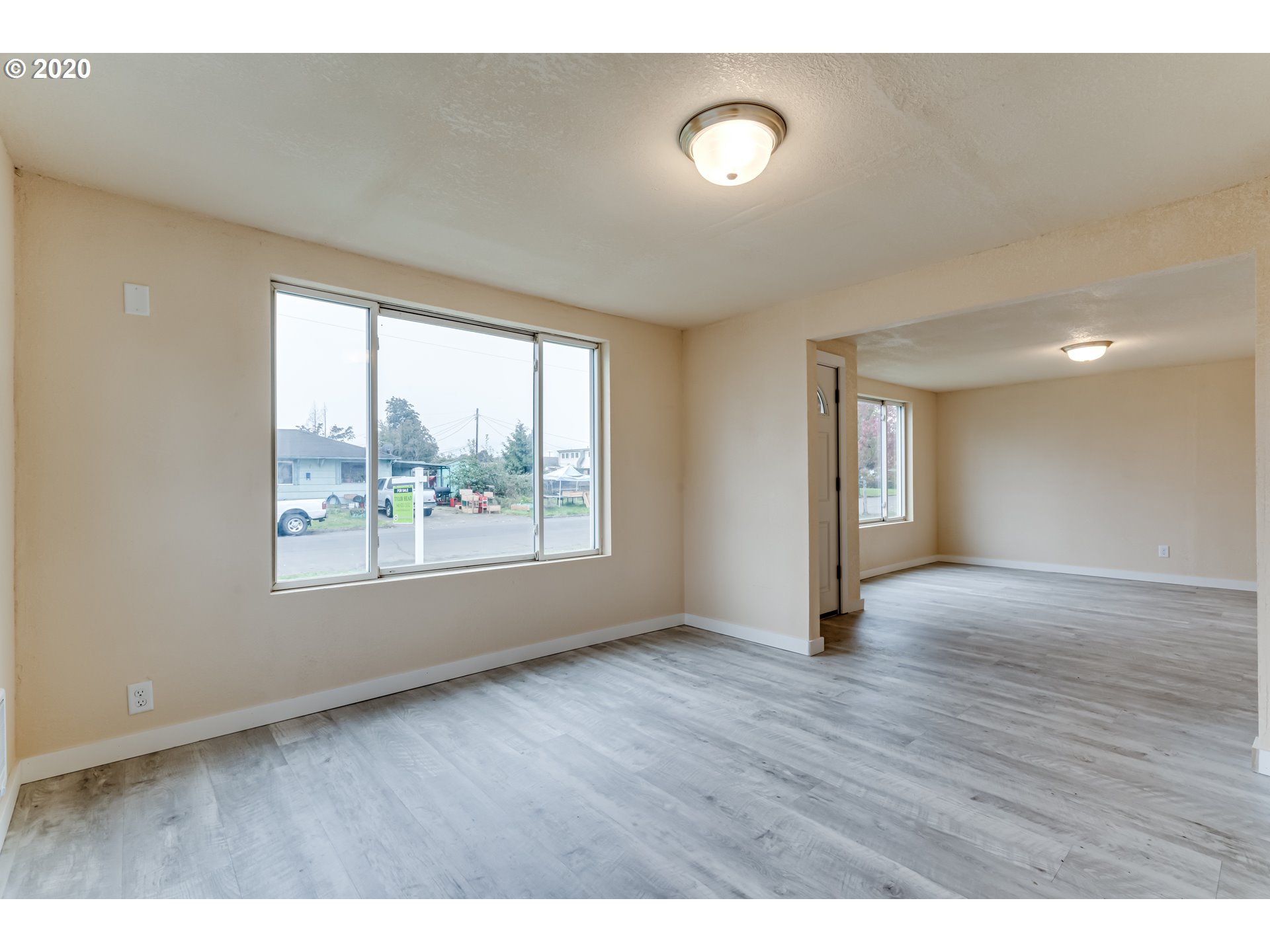2270 D Street Springfield, OR 97477 - Photo 8 of 23