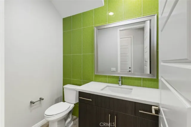 $5,250 | 814 Beacon, Irvine, CA 92606