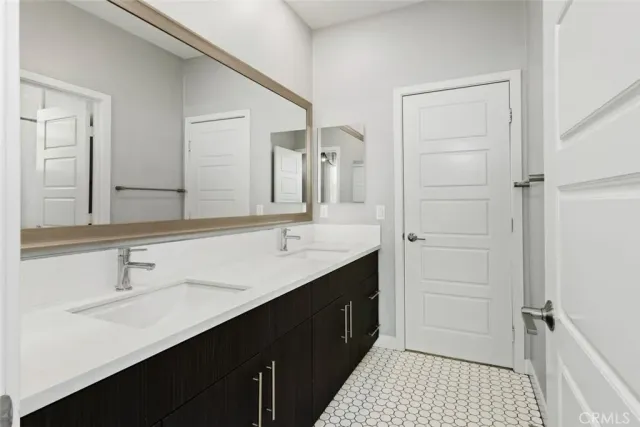 $5,250 | 814 Beacon, Irvine, CA 92606