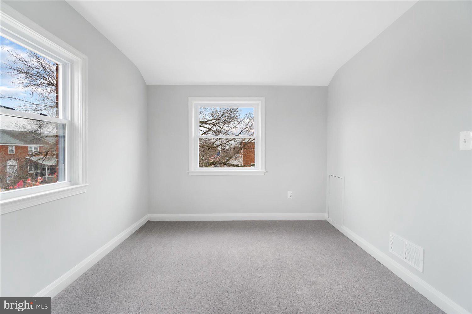 8419 Kavanagh Road Baltimore, MD 21222 - Photo 29 of 31 an empty room with windows