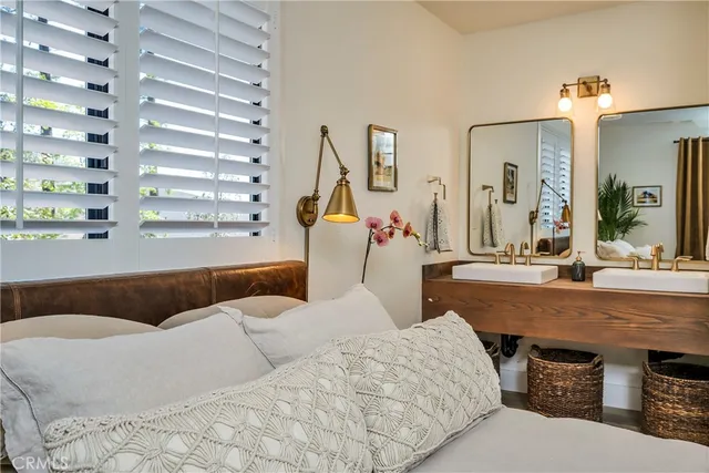 a view of a porch with furniture