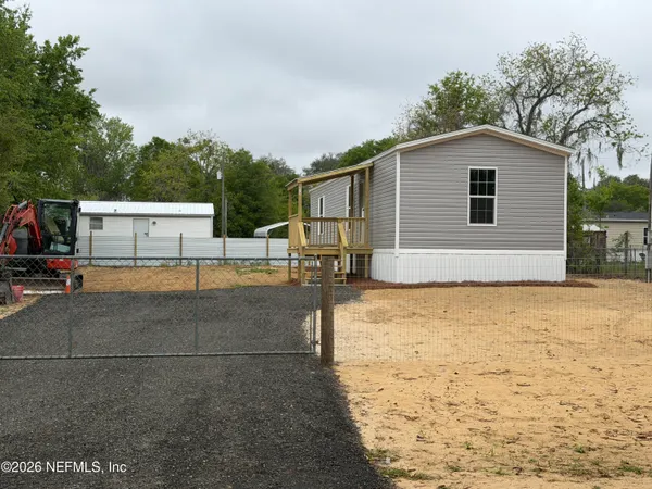 $162,500 | 213 Milton Avenue, Interlachen, FL 32148