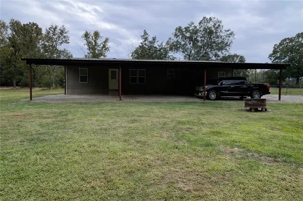 $189,999 | 862 Jacks Road, Hessmer, LA 71341