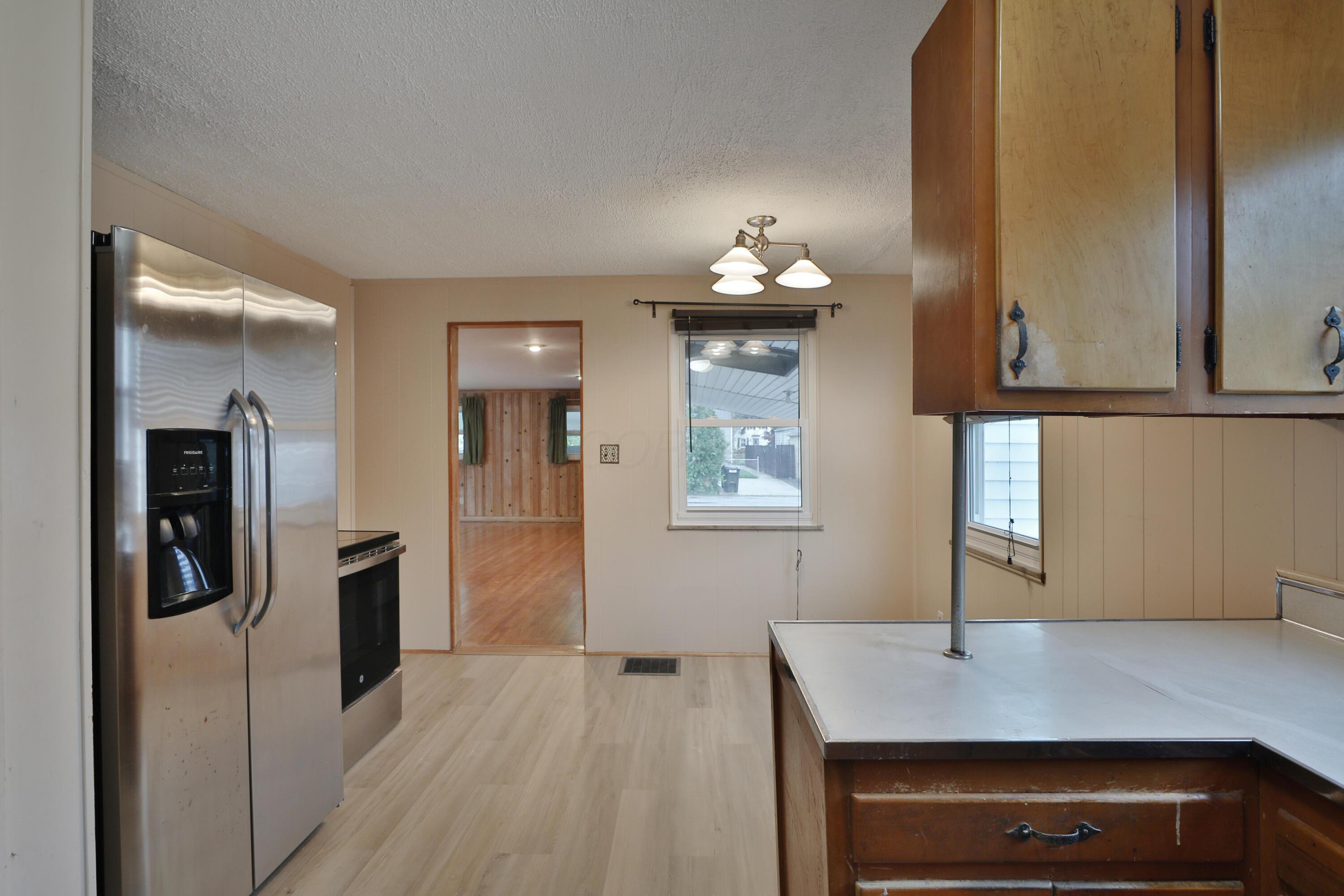 165 Morse Road Columbus, OH 43214 - Photo 9 of 35