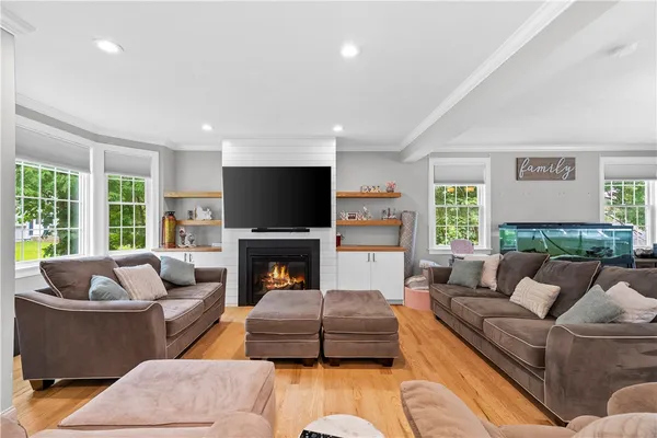 $799,900 | 70 Shady Lane, Pascoag, RI 02859