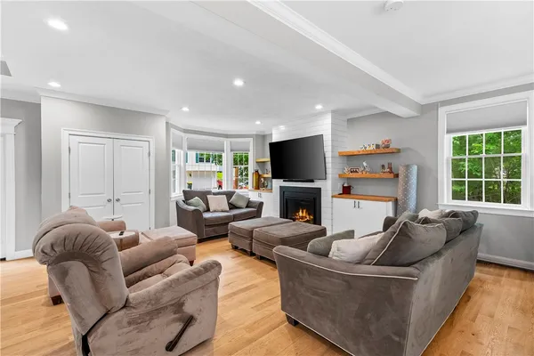 $799,900 | 70 Shady Lane, Pascoag, RI 02859