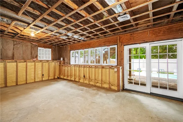 $799,900 | 70 Shady Lane, Pascoag, RI 02859