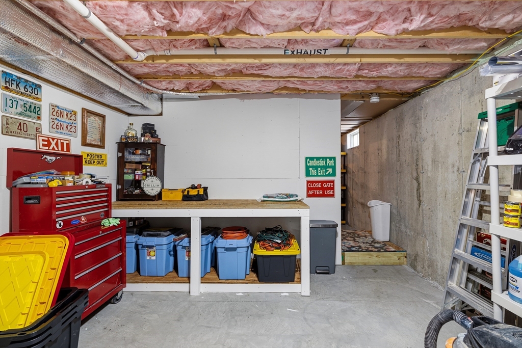 357 County Street Fall River, MA 02723 - Photo 24 of 33
