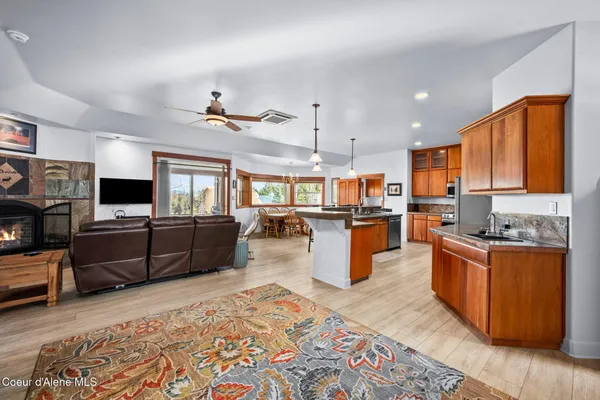 $699,000 | 30716 South Sunray Trail, Worley, ID 83876