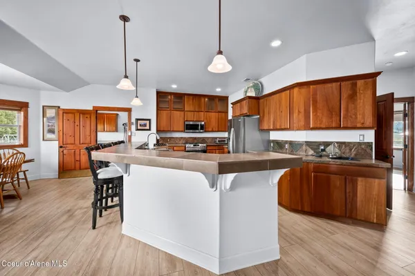 $699,000 | 30716 South Sunray Trail, Worley, ID 83876