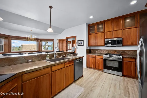 $699,000 | 30716 South Sunray Trail, Worley, ID 83876