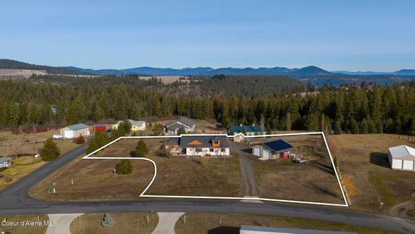 $699,000 | 30716 South Sunray Trail, Worley, ID 83876