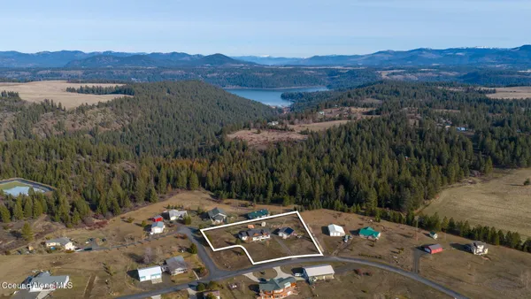 $699,000 | 30716 South Sunray Trail, Worley, ID 83876