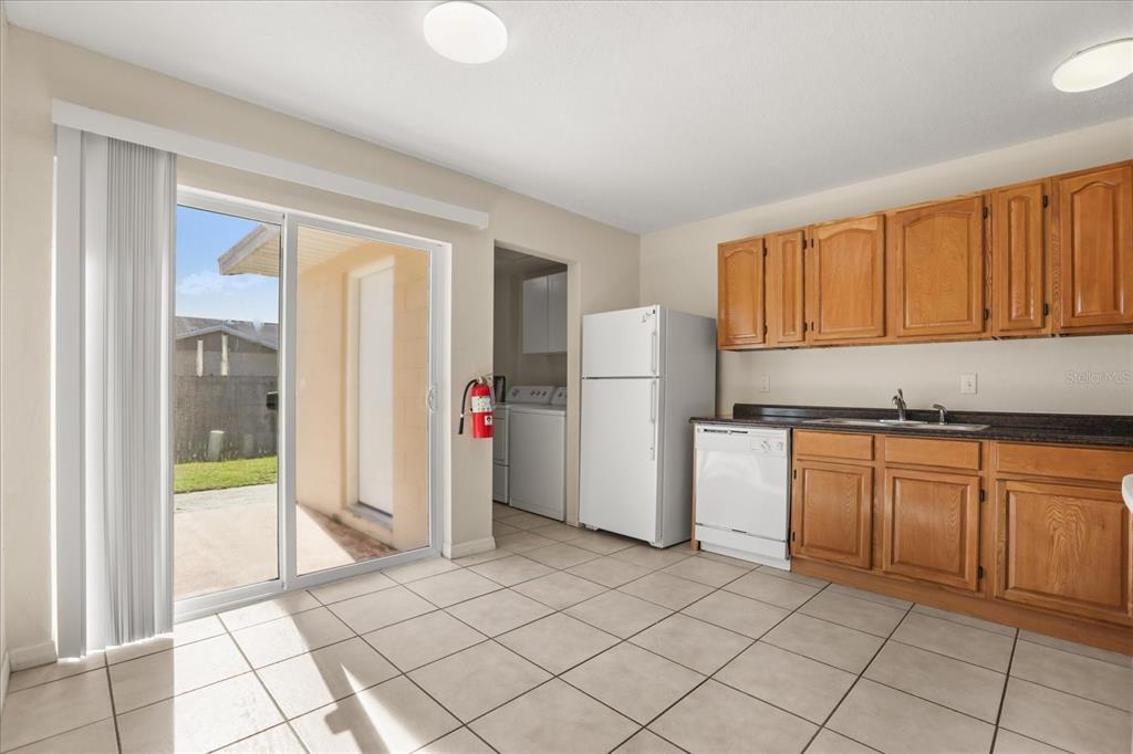643 Hummingbird Lane Orlando, FL 32825 - Photo 9 of 66
