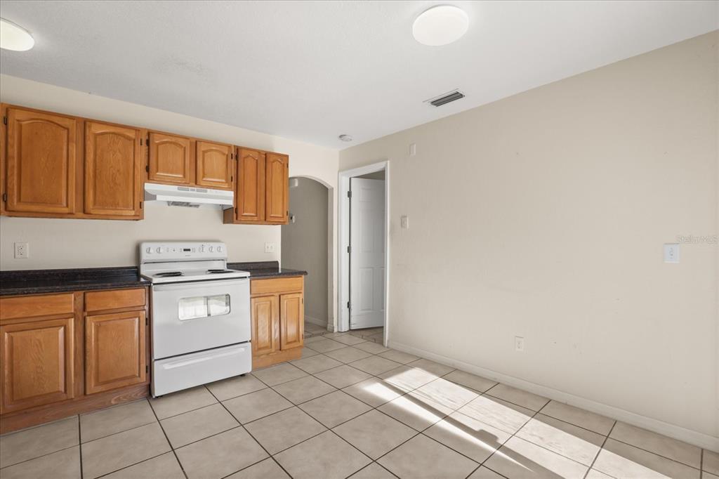 643 Hummingbird Lane Orlando, FL 32825 - Photo 10 of 66