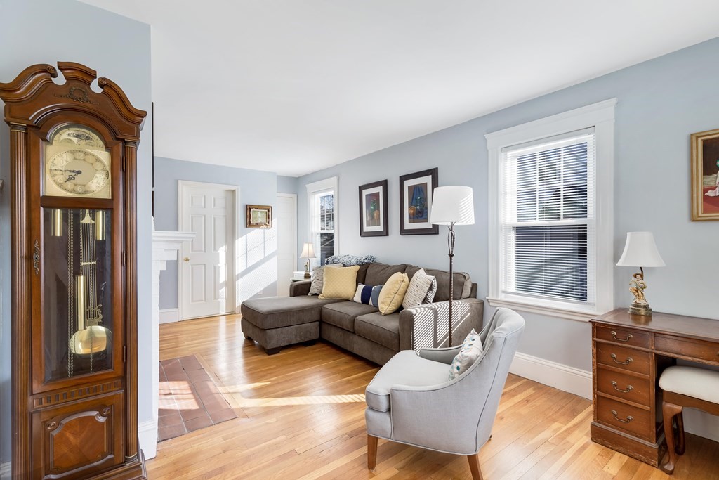 239 Playstead Road Medford, MA 02155 - Photo 6 of 29 Gallery Image 6