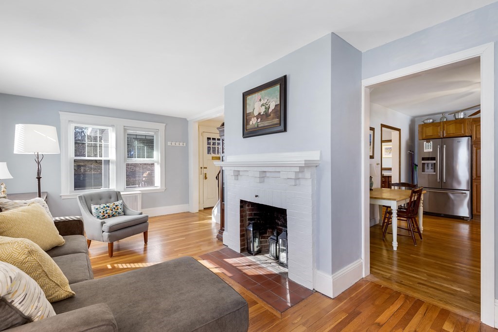 239 Playstead Road Medford, MA 02155 - Photo 8 of 29 Gallery Image 8