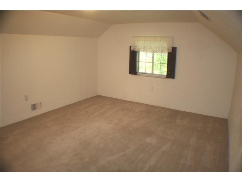210 Siebert Road Pittsburgh, PA 15237 - Photo 16 of 25 Bedroom. The other Sizable Bedroom on the 2nd Floor.