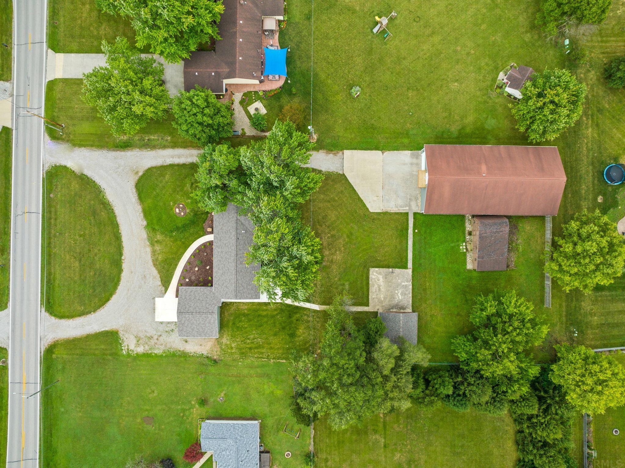 9720 Hosler Road Leo, IN 46765 - Photo 2 of 36