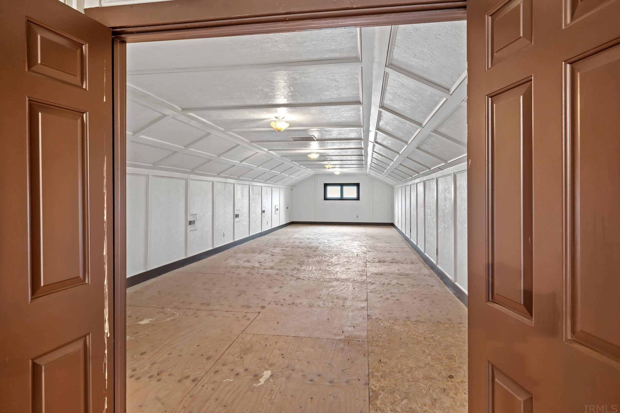 9720 Hosler Road Leo, IN 46765 - Photo 9 of 36