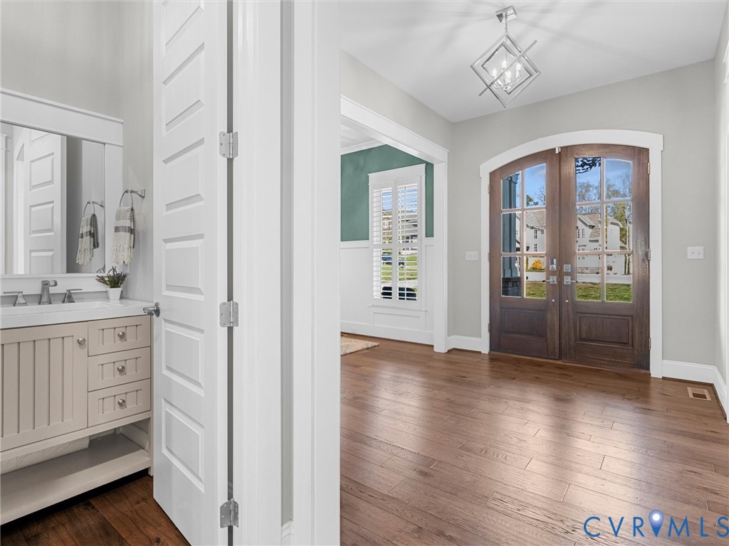 16107 Binley Road Midlothian, VA 23112 - Photo 8 of 75 The Front Foyer area