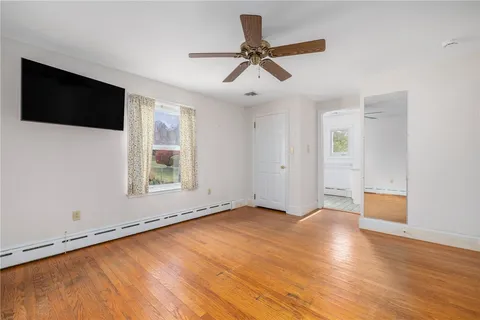 $1,195,000 | 118 Wolcott Avenue, Middletown, RI 02842