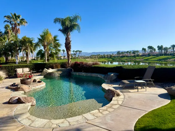 $1,199,000 | 51686 VÃa Sorrento, La Quinta, CA 92253