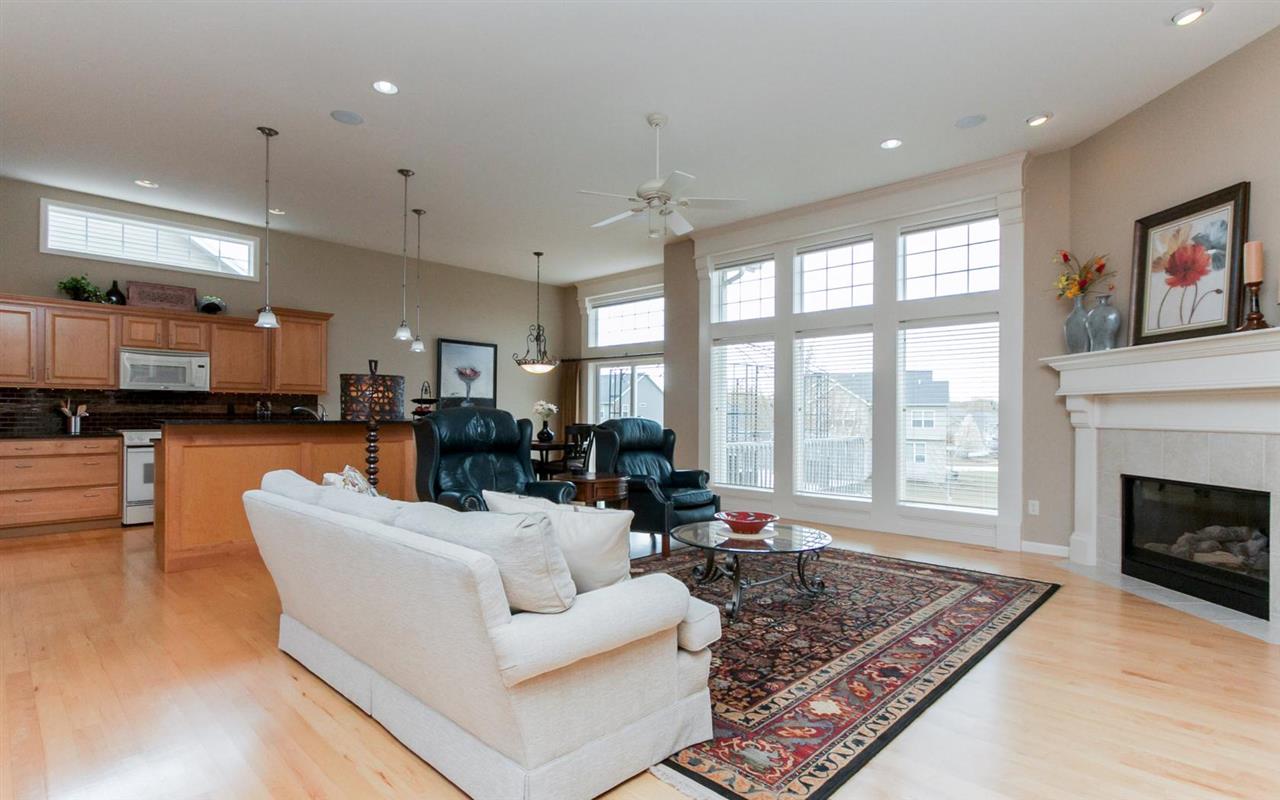 2320 Newcastle Road Marion, IA 52302 - Photo 3 of 25 Gallery Image 3
