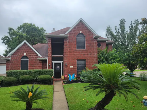 $379,000 | 18402 Spinner Ct Drive, Humble, TX 77346