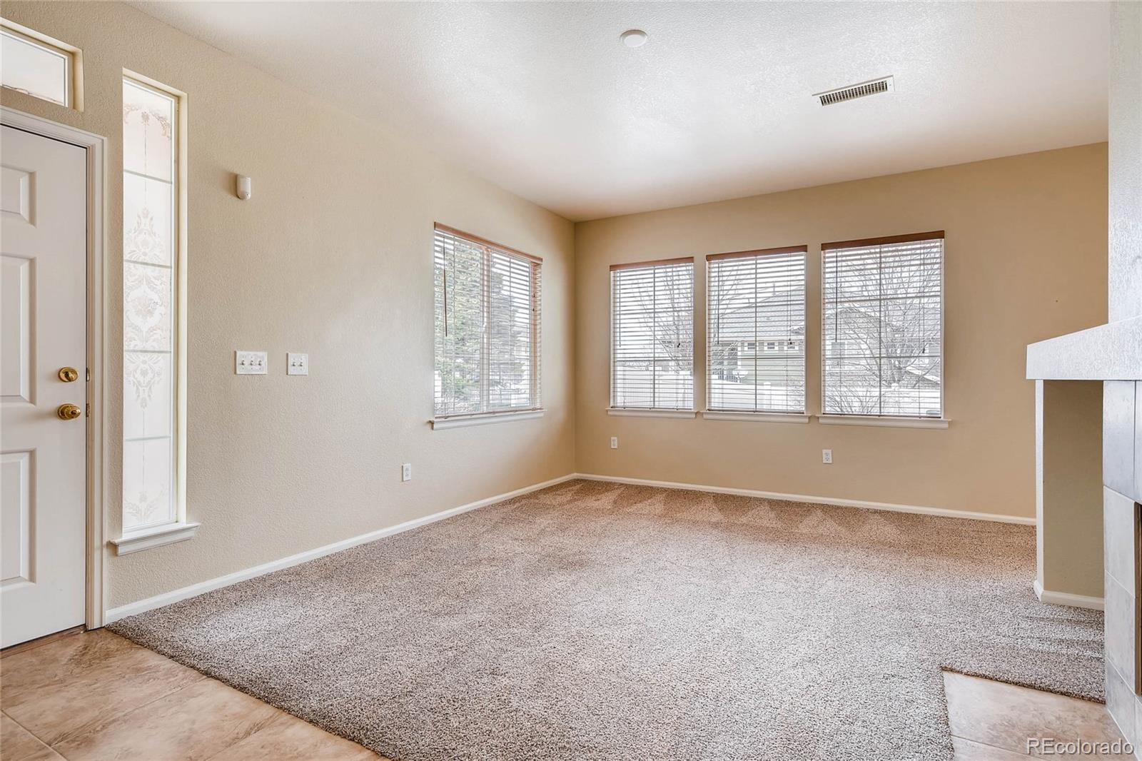 197 Whitehaven Circle Highlands Ranch, CO 80129 - Photo 6 of 28