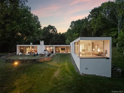 $4,750,000 | 125 Davids Hill Road, Bedford Hills, NY 10507