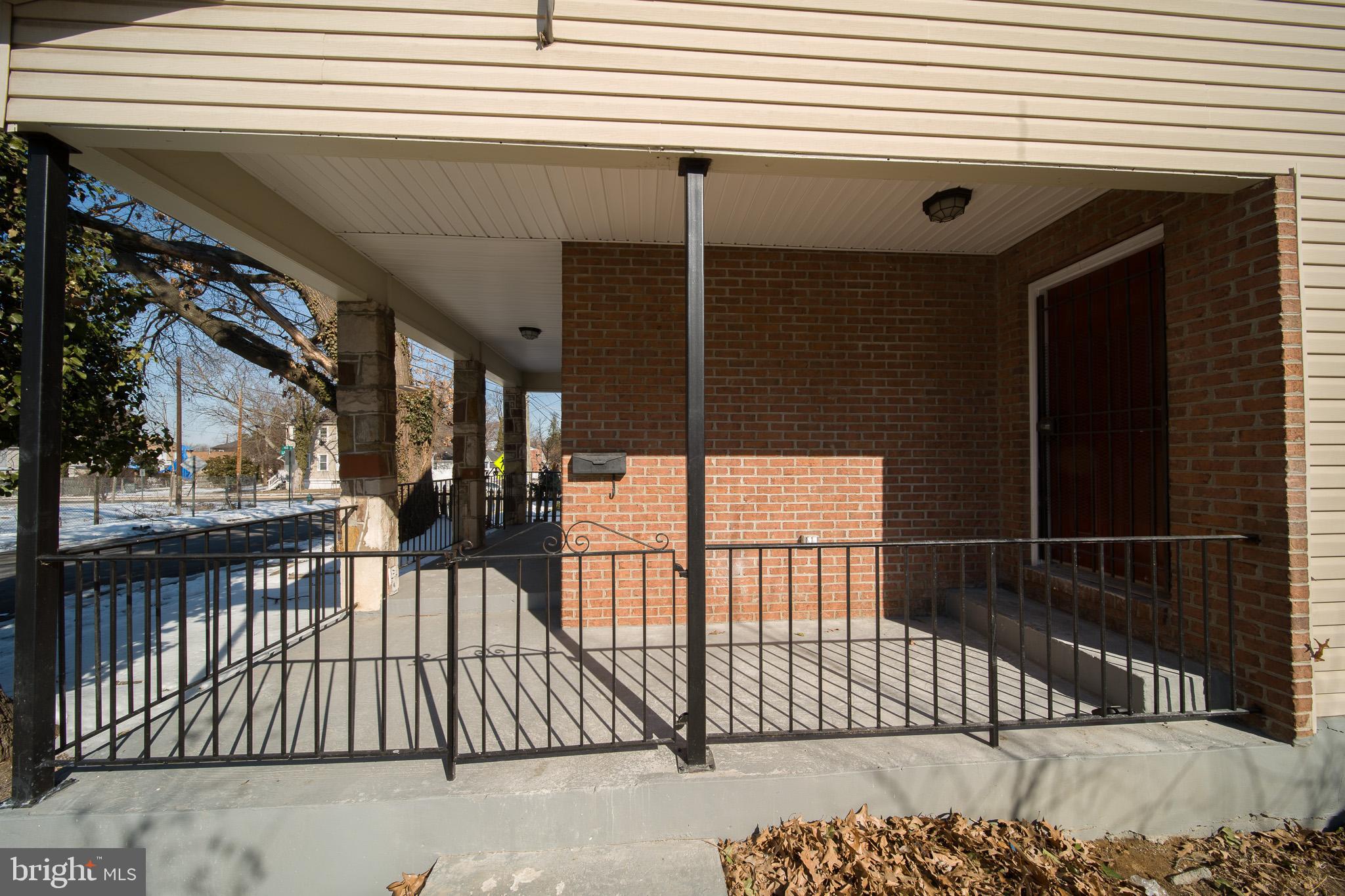 1061 48th Place Northeast Washington, DC 20019 - Photo 3 of 47