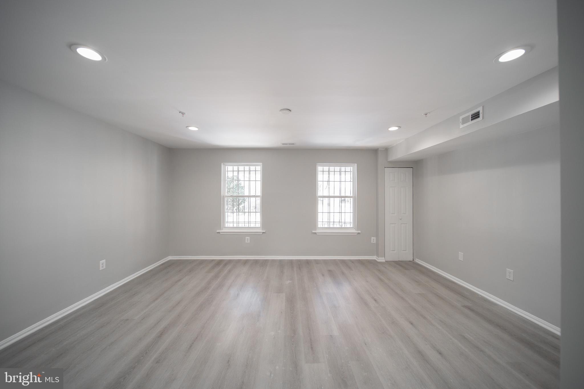 1061 48th Place Northeast Washington, DC 20019 - Photo 5 of 47