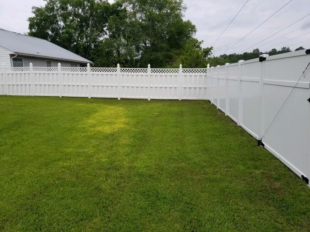 147 Nicole Lane Crestview, FL 32539 - Photo 2 of 13 a view of a house with a yard