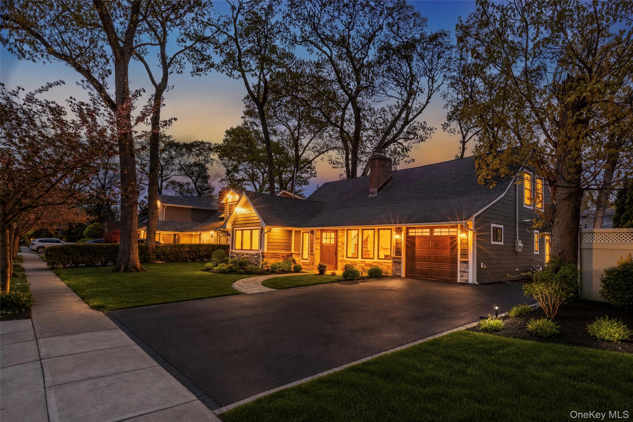 11 Ranch Place Merrick, NY 11566 - Photo 3 of 40