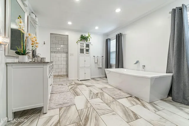 $1,399,999 | 5267 Fountainhead Lane, Knoxville, TN 37918