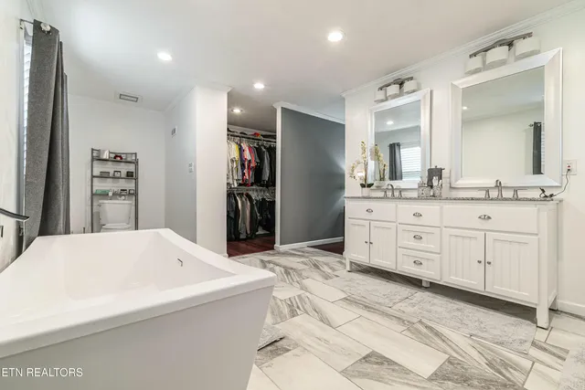 $1,399,999 | 5267 Fountainhead Lane, Knoxville, TN 37918