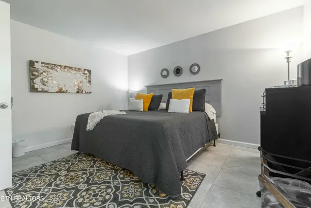 $1,399,999 | 5267 Fountainhead Lane, Knoxville, TN 37918