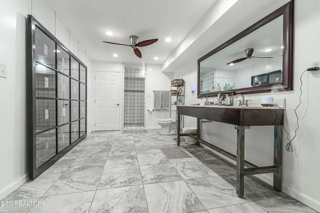 $1,399,999 | 5267 Fountainhead Lane, Knoxville, TN 37918