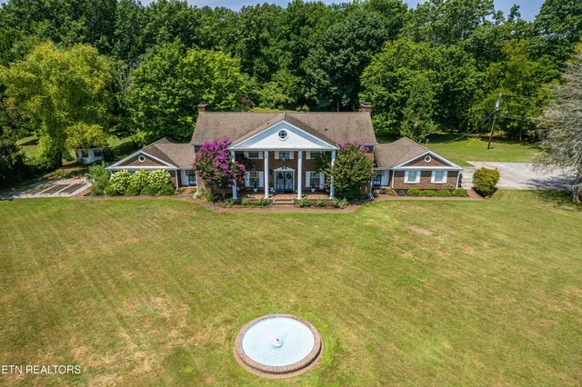 $1,399,999 | 5267 Fountainhead Lane, Knoxville, TN 37918