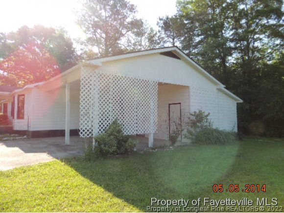 712 Shannon Road Lumberton, NC 28360 - Photo 4 of 6 Gallery Image 4