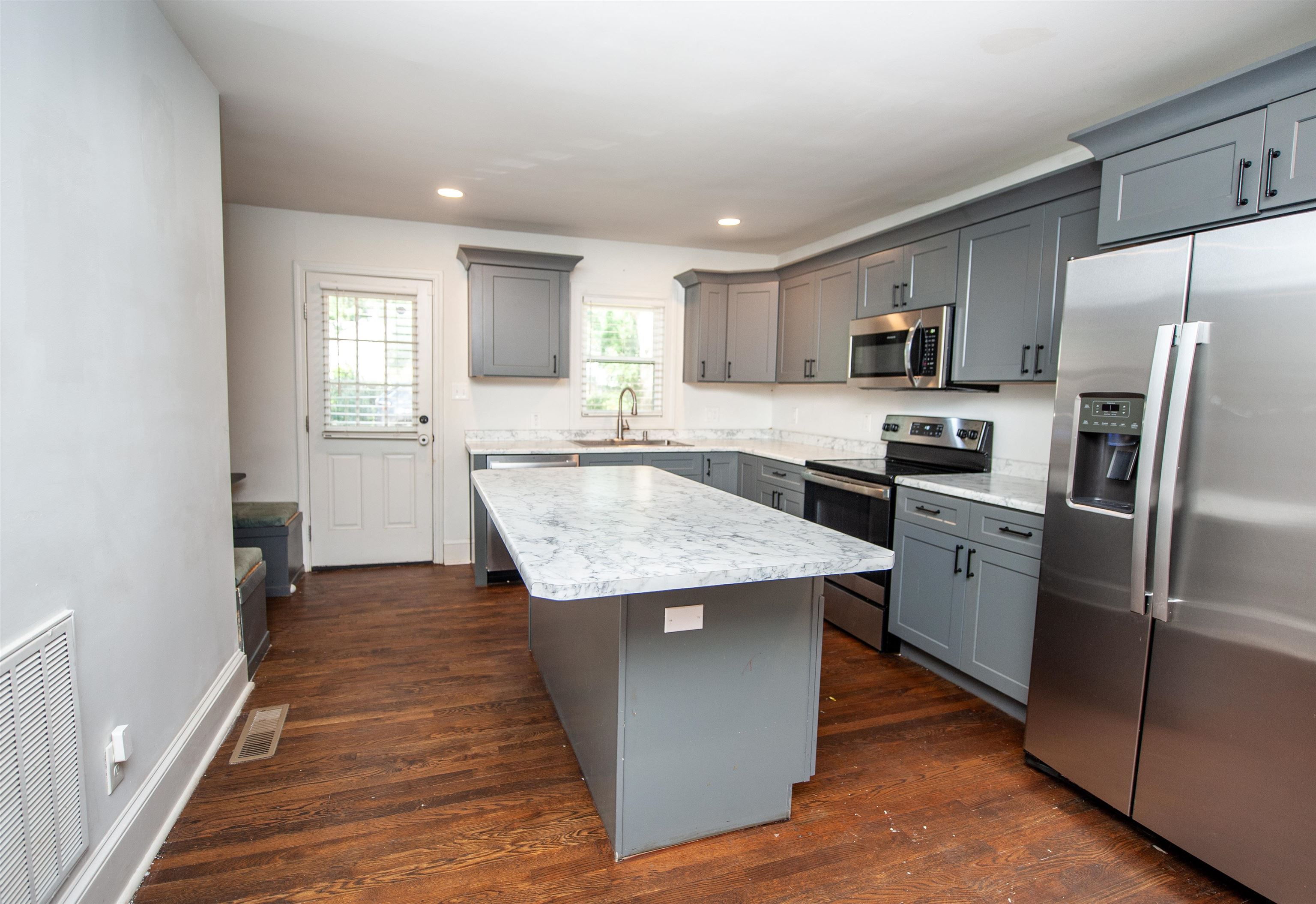 264 Fairforest Road Spartanburg, SC 29301 - Photo 8 of 29 Gallery Image 8