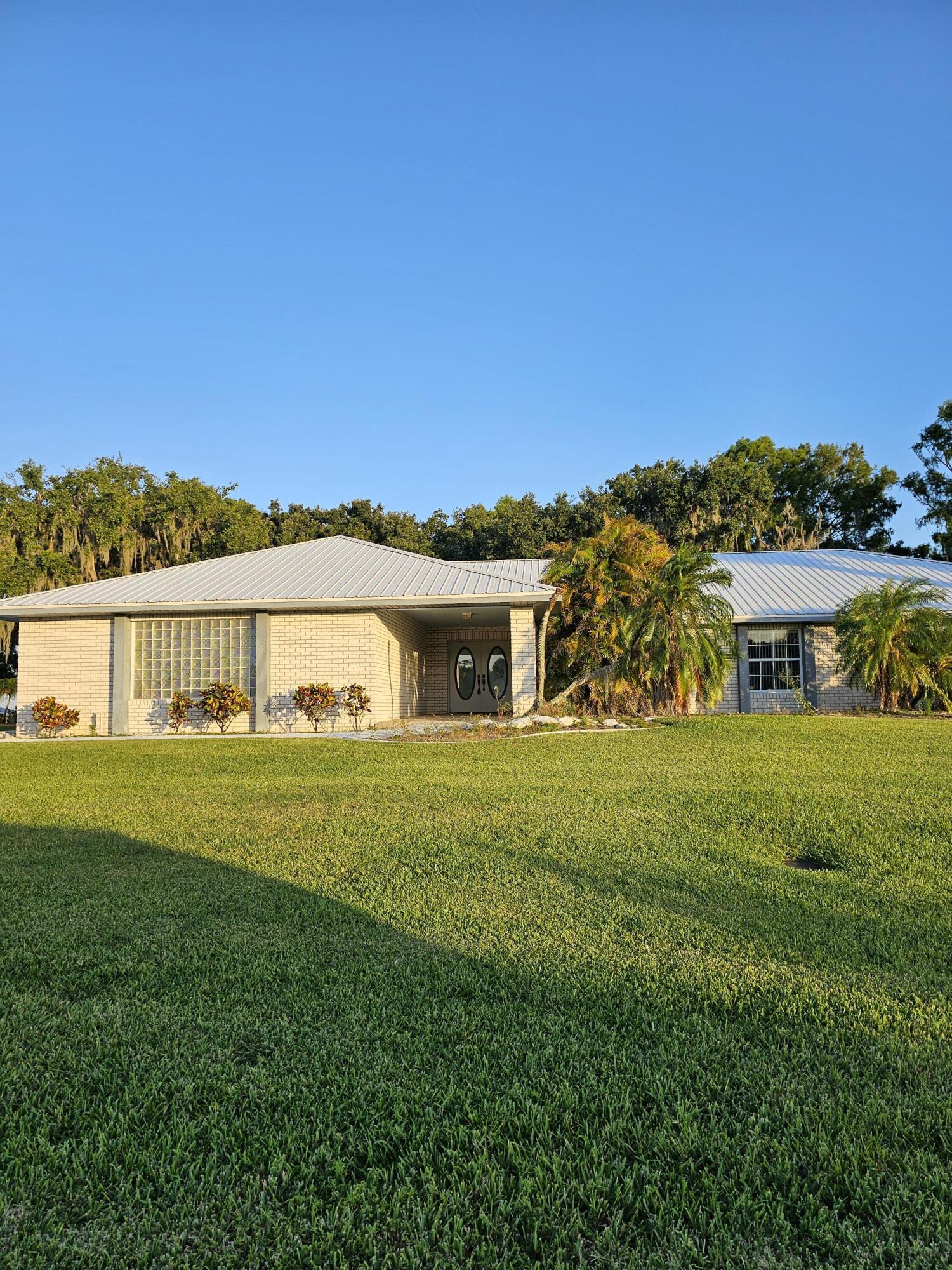 1229 Lakeside Way Sebring, FL 33876 - Photo 37 of 40 20230507_192947