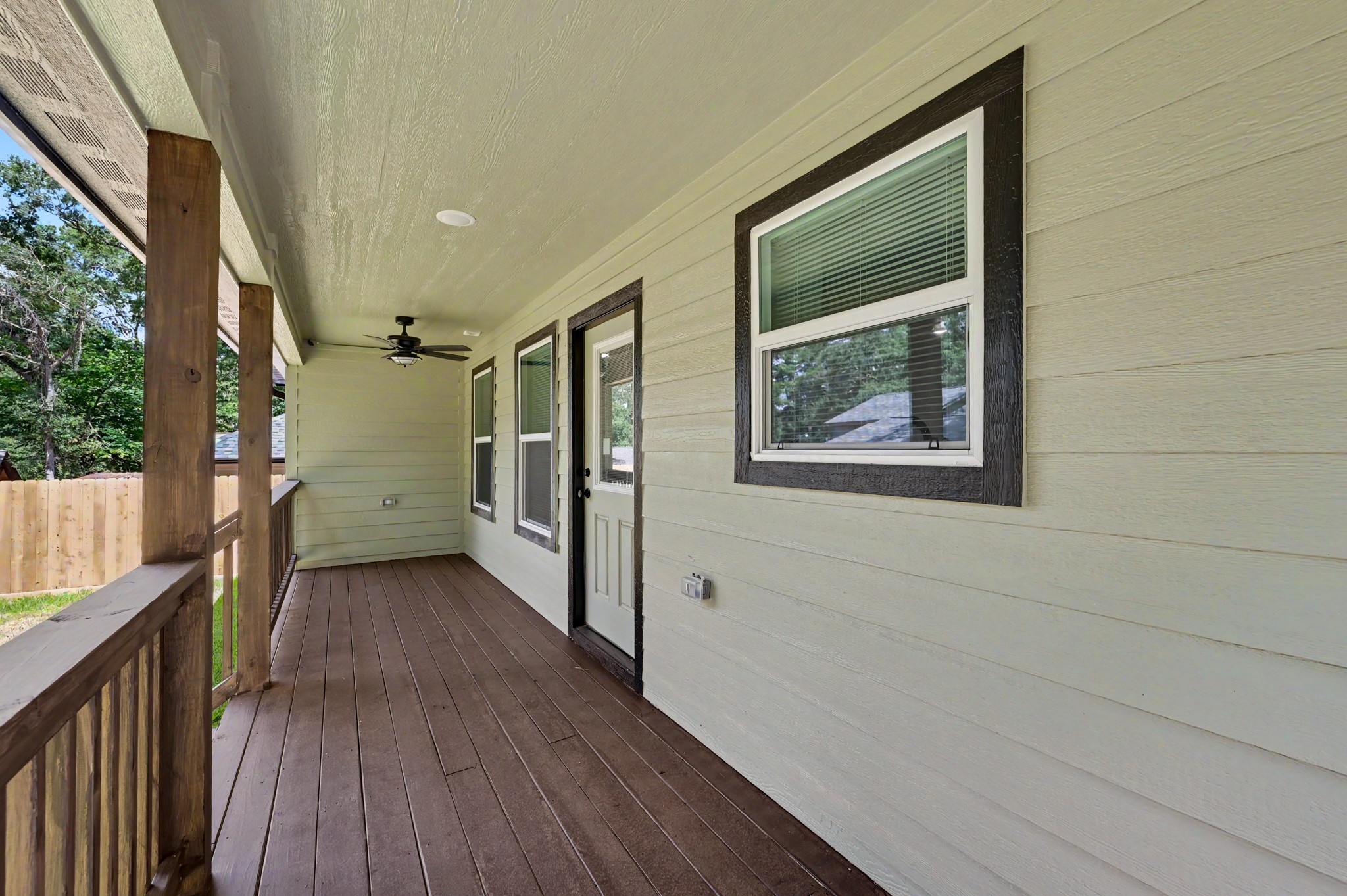 116 Sun City Lane Conroe, TX 77304 - Photo 32 of 39