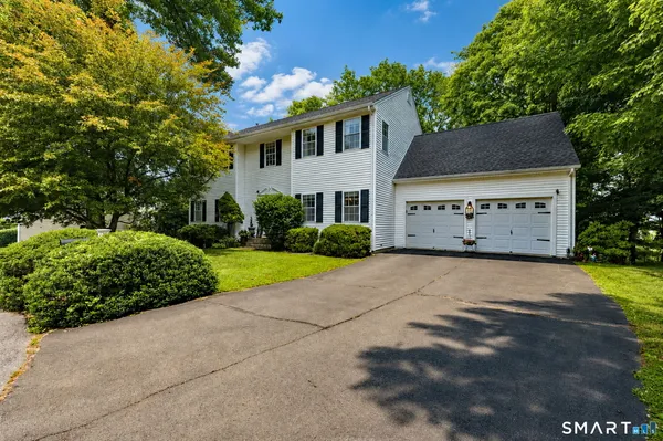 $699,900 | 79 Old Colony Road, Unit 79, Monroe, CT 06468