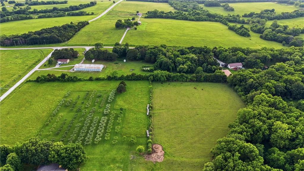 703 Northeast 102P Road Clinton, MO 64735 - Photo 41 of 53