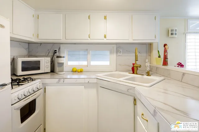 $285,000 | 157 Caravan Street, Palm Springs, CA 92264